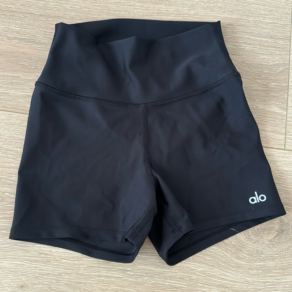 NWOT ALO 5" Airlift Energy Short